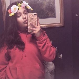 Meet your Posher, Leslie